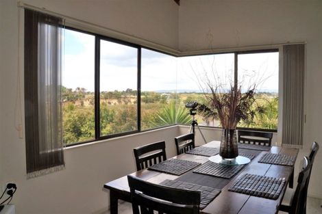 Photo of property in 17 Seaview Road, Ruakaka, 0116