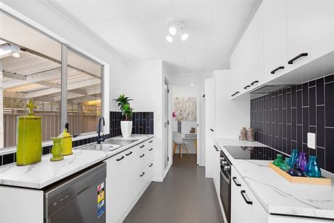 Photo of property in 25a Daytona Road, Henderson, Auckland, 0610