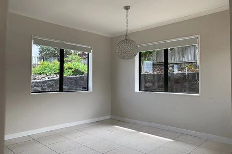 Photo of property in 1 San Carlo Court, Henderson, Auckland, 0612