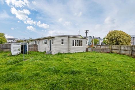 Photo of property in 9 Bray Street, Woolston, Christchurch, 8062