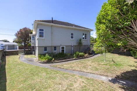 Photo of property in 4 Mckay Street, Paraparaumu Beach, Paraparaumu, 5032