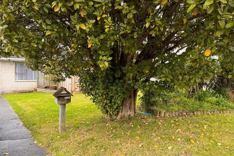 Photo of property in 2/5 Merriefield Avenue, Forrest Hill, Auckland, 0620