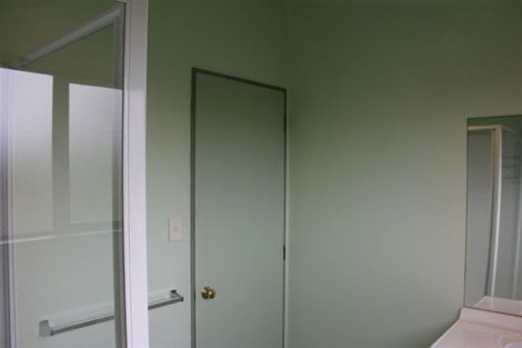 Photo of property in 56a Taikata Road, Te Atatu Peninsula, Auckland, 0610