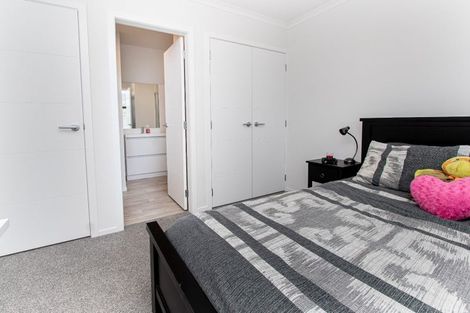 Photo of property in 27u6 Seddon Road, Frankton, Hamilton, 3204