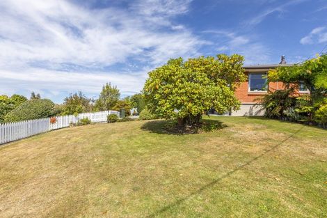 Photo of property in 18 Domain Road, Waipawa, 4210