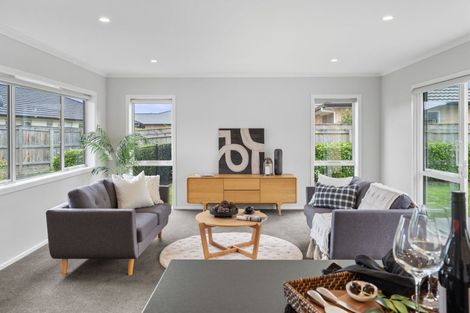 Photo of property in 60 Feist Street, Carterton, 5713