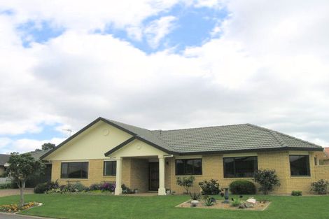 Photo of property in 2 Radisich Place, Mount Maunganui, 3116