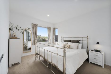 Photo of property in 103 Waekahu Road, Westgate, Auckland, 0814