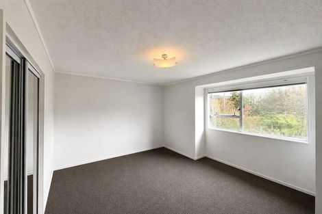Photo of property in 24 Wagon Road, Stokes Valley, Lower Hutt, 5019