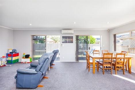 Photo of property in 4a Melanie Place, Orewa, 0931