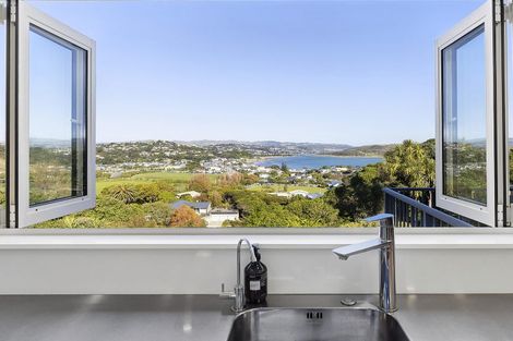 Photo of property in 14 Corlett Road, Plimmerton, Porirua, 5026