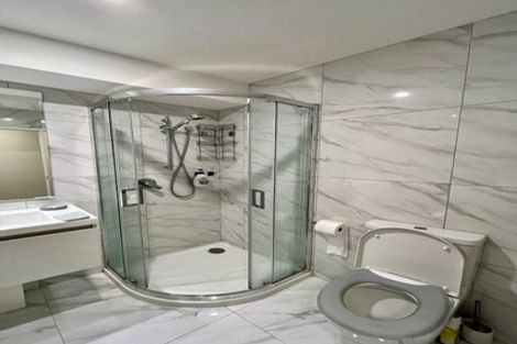 Photo of property in 17/26 Springvale Drive, Fairview Heights, Auckland, 0632