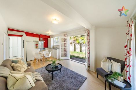 Photo of property in 12 Owhiti Street, Titahi Bay, Porirua, 5022