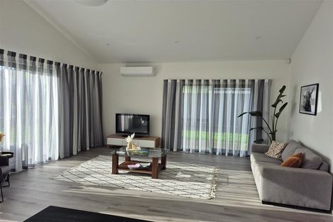 Photo of property in 3 Mataikokako Loop, Kawakawa Bay, 2585