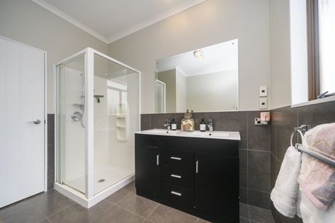 Photo of property in 196 Kelvin Grove Road, Kelvin Grove, Palmerston North, 4414