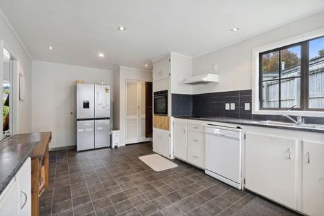 Photo of property in 414 Stokes Valley Road, Stokes Valley, Lower Hutt, 5019