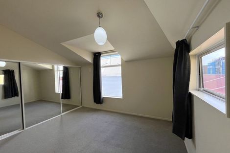 Photo of property in Pirie Street Townhouses, 35/35 Pirie Street, Mount Victoria, Wellington, 6011
