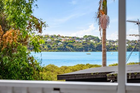 Photo of property in 46 Renata Crescent, Te Atatu Peninsula, Auckland, 0610