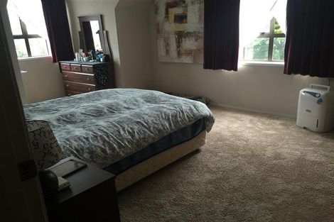 Photo of property in 1/47 Edmonton Road, Henderson, Auckland, 0612