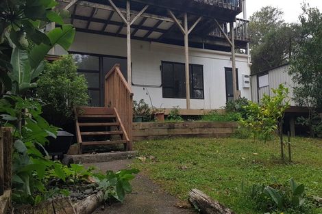 Photo of property in 50 Valley View Road, Glenfield, Auckland, 0629