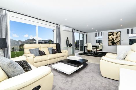 Photo of property in 7 Lavinias Way, Chartwell, Hamilton, 3210