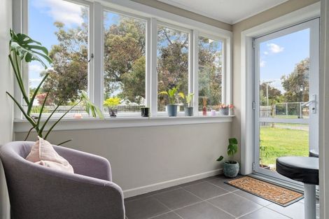 Photo of property in 1 Lyndhurst Street, Awapuni, Gisborne, 4010