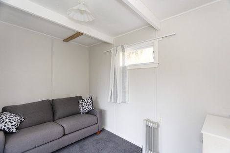 Photo of property in 10 Bute Street, Moeraki, 9482