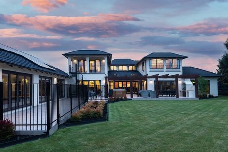 Photo of property in 12 Taunton Green, Papanui, Christchurch, 8052