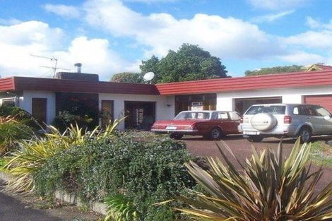 Photo of property in 19 Racecourse Road, Waiuku, 2123