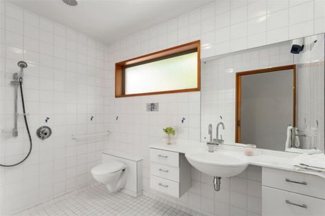 Photo of property in 16 Grangewood Lane, Burnside, Christchurch, 8053