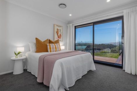 Photo of property in 60b Queen Charlotte Drive, Aotea, Porirua, 5024