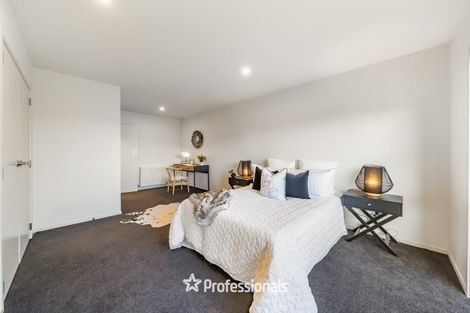 Photo of property in 6 Castle Crescent, Stokes Valley, Lower Hutt, 5019