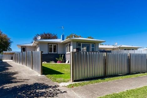 Photo of property in 71 Seddon Crescent, Marewa, Napier, 4110