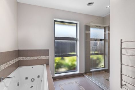 Photo of property in 24 Globe Bay Drive, Templeton, Christchurch, 8042