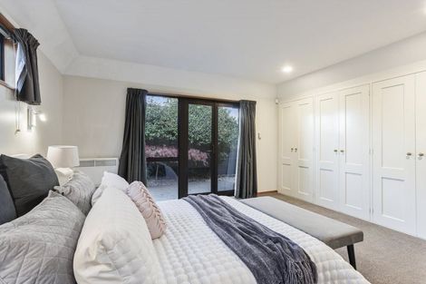 Photo of property in 5 Abbotts Place, Avonhead, Christchurch, 8042