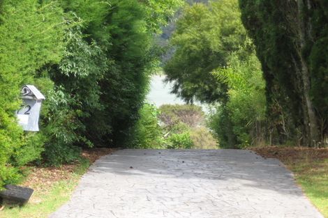 Photo of property in 72 Paragon Avenue, Beach Haven, Auckland, 0626