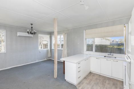 Photo of property in 8 Bass Street, Woolston, Christchurch, 8062