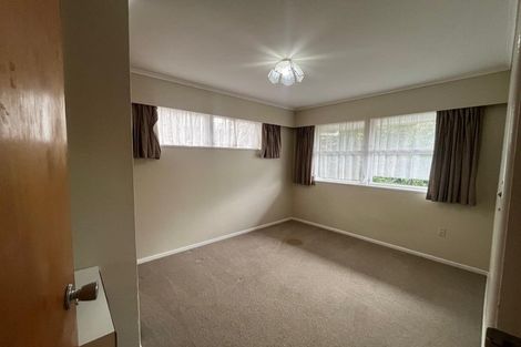 Photo of property in 15 Ellesmere Crescent, Pakuranga Heights, Auckland, 2010
