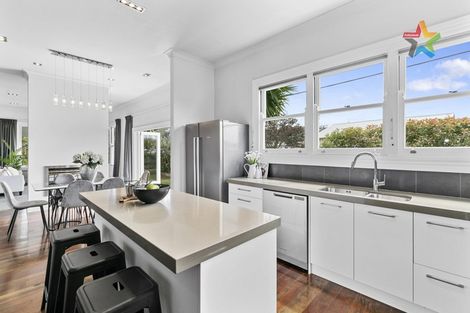 Photo of property in 24 Tama Street, Alicetown, Lower Hutt, 5010