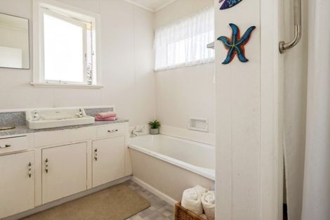 Photo of property in 109 Old Wairoa Road, Papakura, 2110