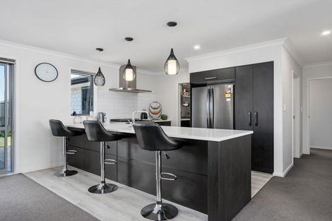 Photo of property in 5 Livingstone Drive, Papamoa Beach, Papamoa, 3118