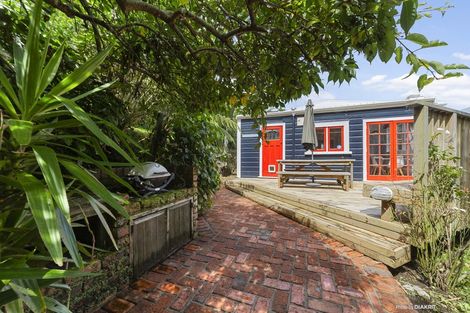 Photo of property in 28 Taft Street, Brooklyn, Wellington, 6021