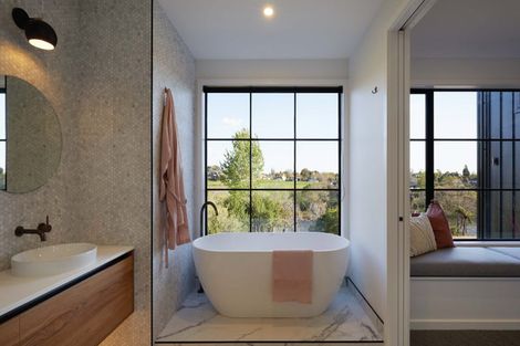 Photo of property in 12 Oakdale Drive, Kinloch, Taupo, 3377