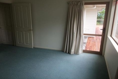 Photo of property in 17 Sea Vista Avenue, Beach Haven, Auckland, 0626