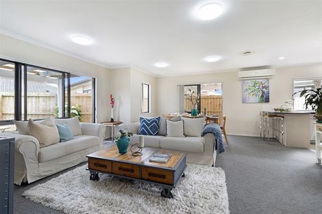 Photo of property in 52b Rimu Street, New Lynn, Auckland, 0600