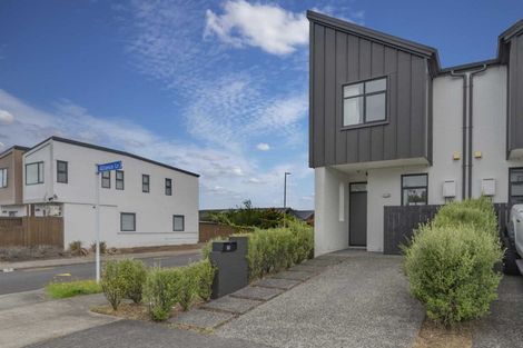 Photo of property in 23 Alliance Lane, Papakura, 2110