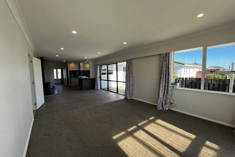 Photo of property in 51 Power Street, Levin, 5510
