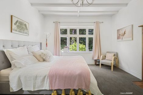 Photo of property in 124 Glenmore Street, Northland, Wellington, 6012