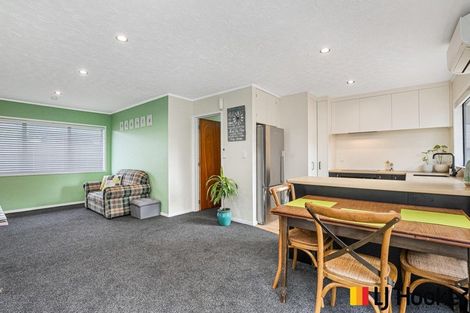 Photo of property in 2/46a Claude Road, Manurewa, Auckland, 2102