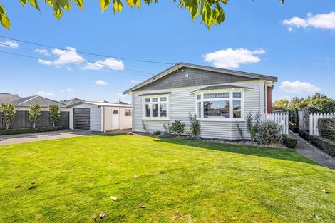 Photo of property in 6 Mortlake Street, Islington, Christchurch, 8042